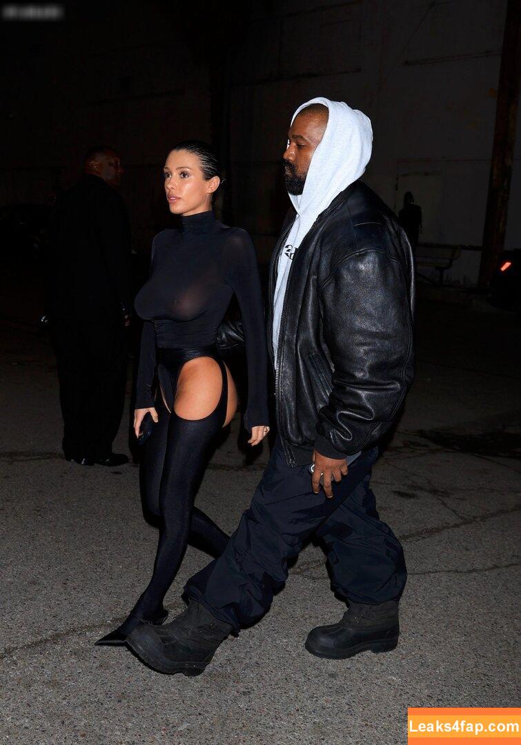 Bianca Censori / bianca.censori_official / biancacensori_official слитое фото фото #0728