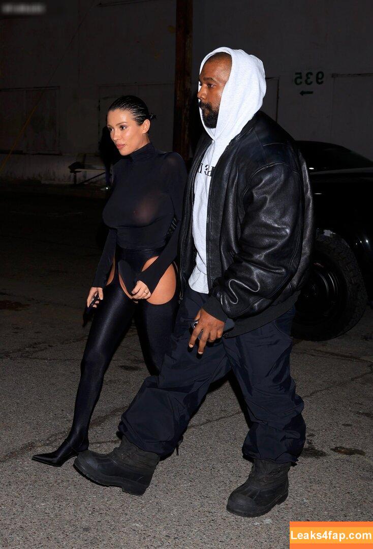 Bianca Censori / bianca.censori_official / biancacensori_official слитое фото фото #0743