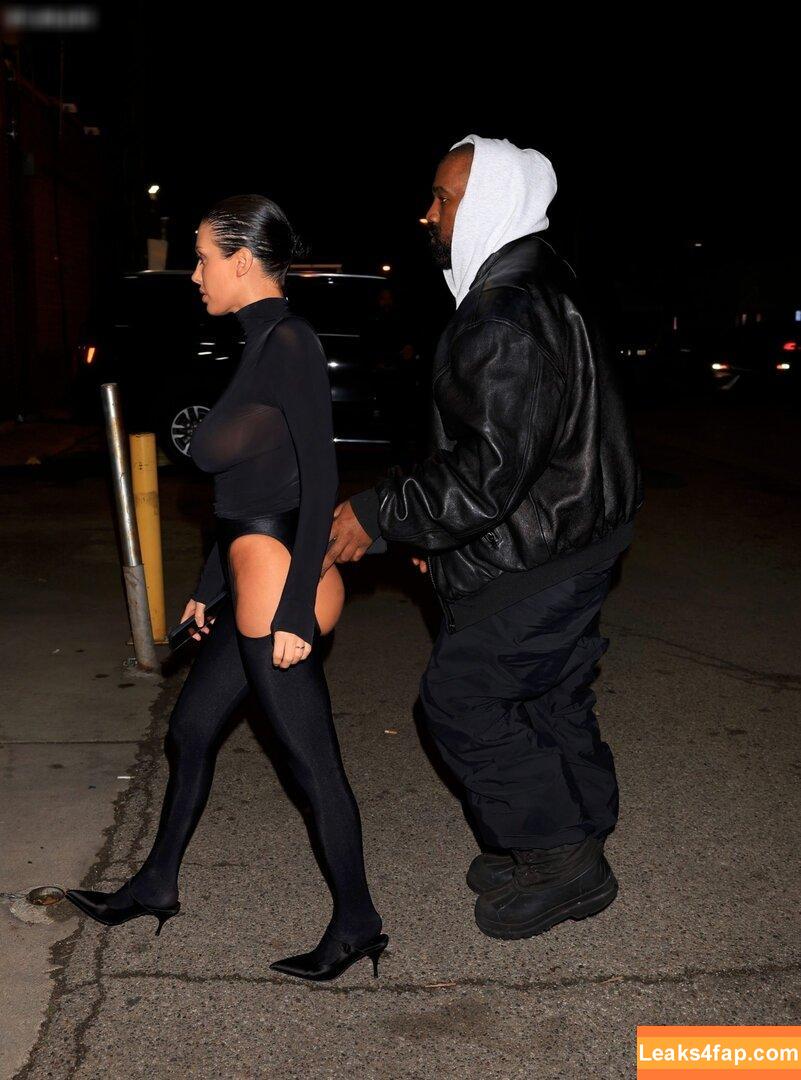 Bianca Censori / bianca.censori_official / biancacensori_official слитое фото фото #0744