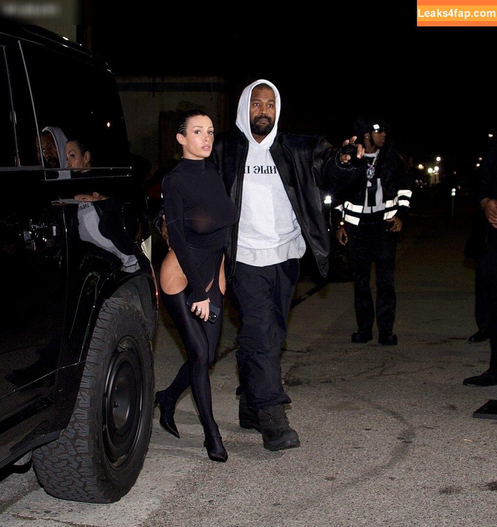 Bianca Censori / bianca.censori_official / biancacensori_official слитое фото фото #0745