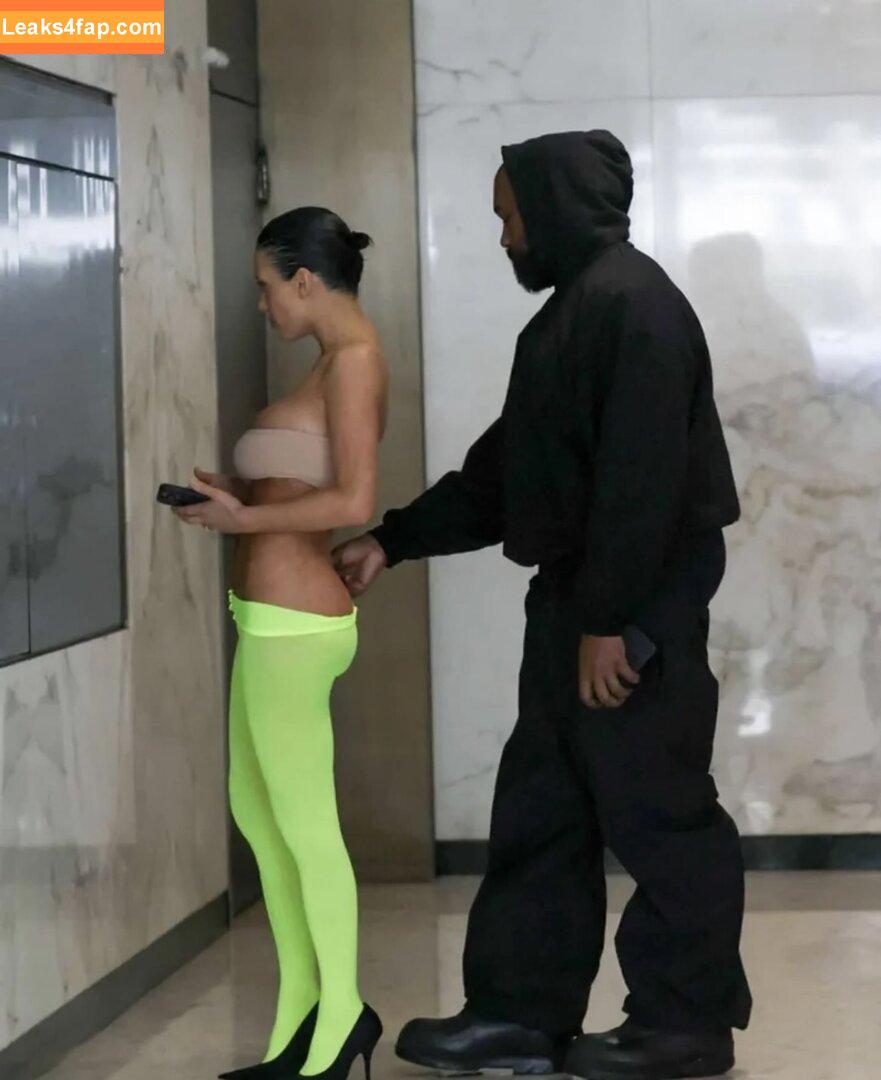 Bianca Censori / bianca.censori_official / biancacensori_official слитое фото фото #0749