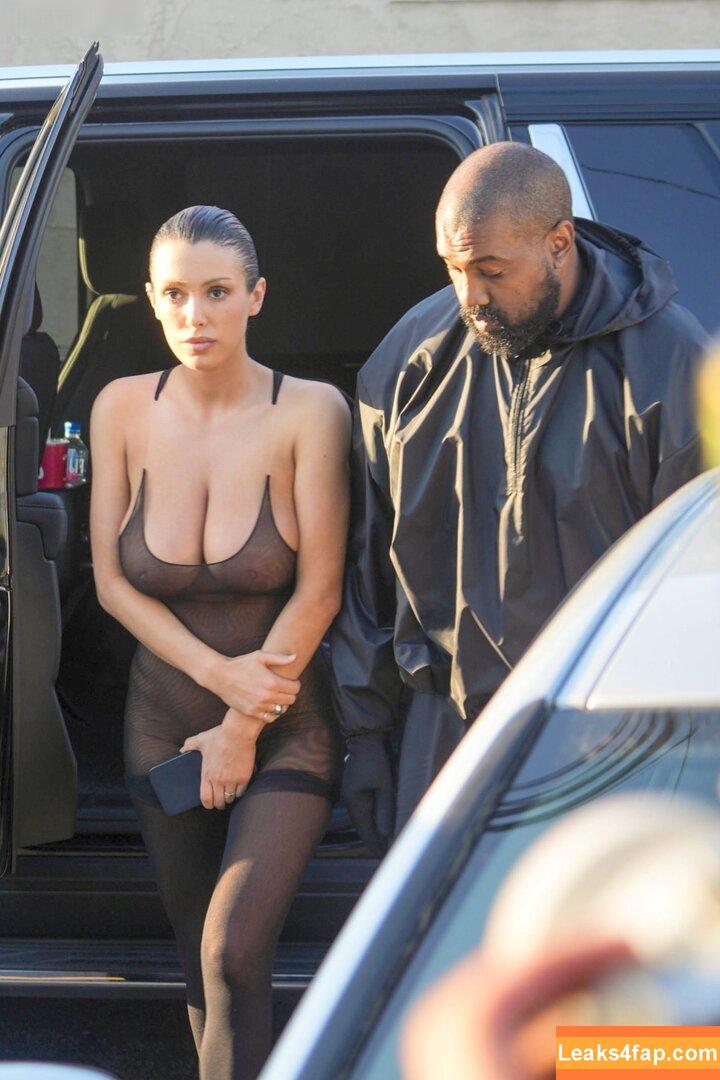 Bianca Censori / bianca.censori_official / biancacensori_official слитое фото фото #0762