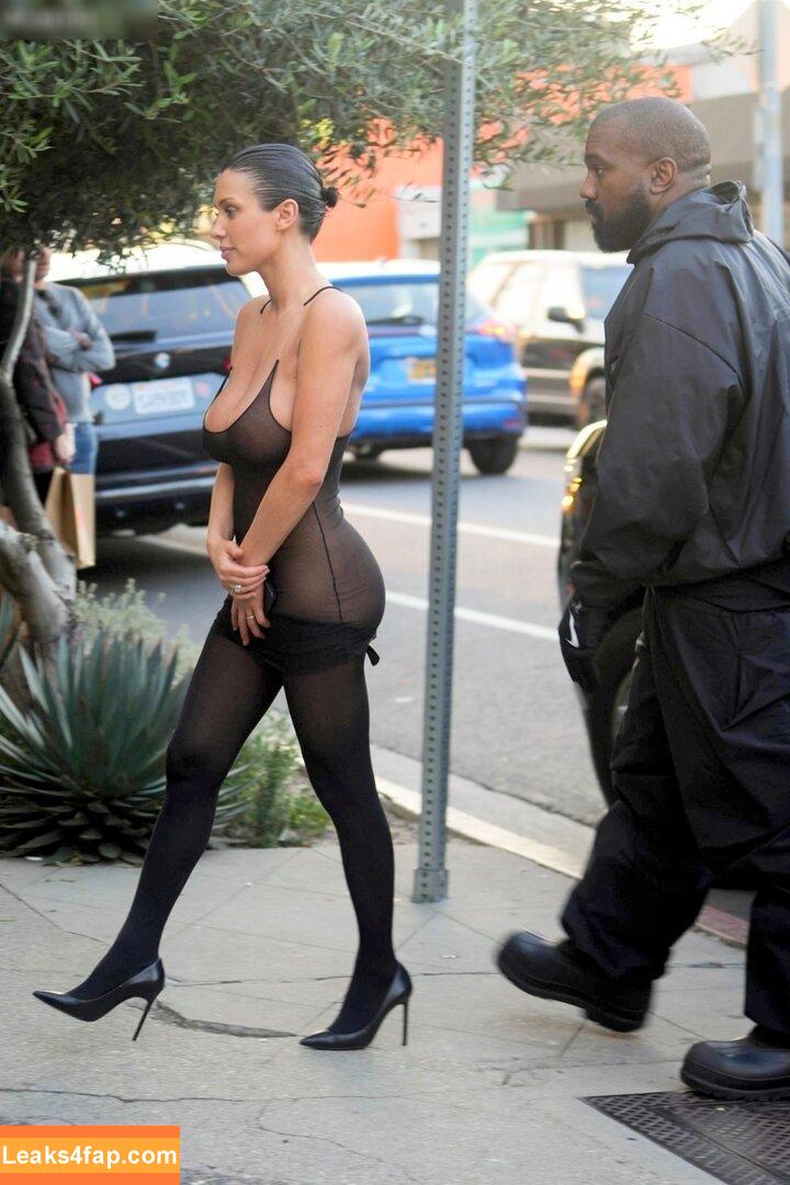 Bianca Censori / bianca.censori_official / biancacensori_official слитое фото фото #0765