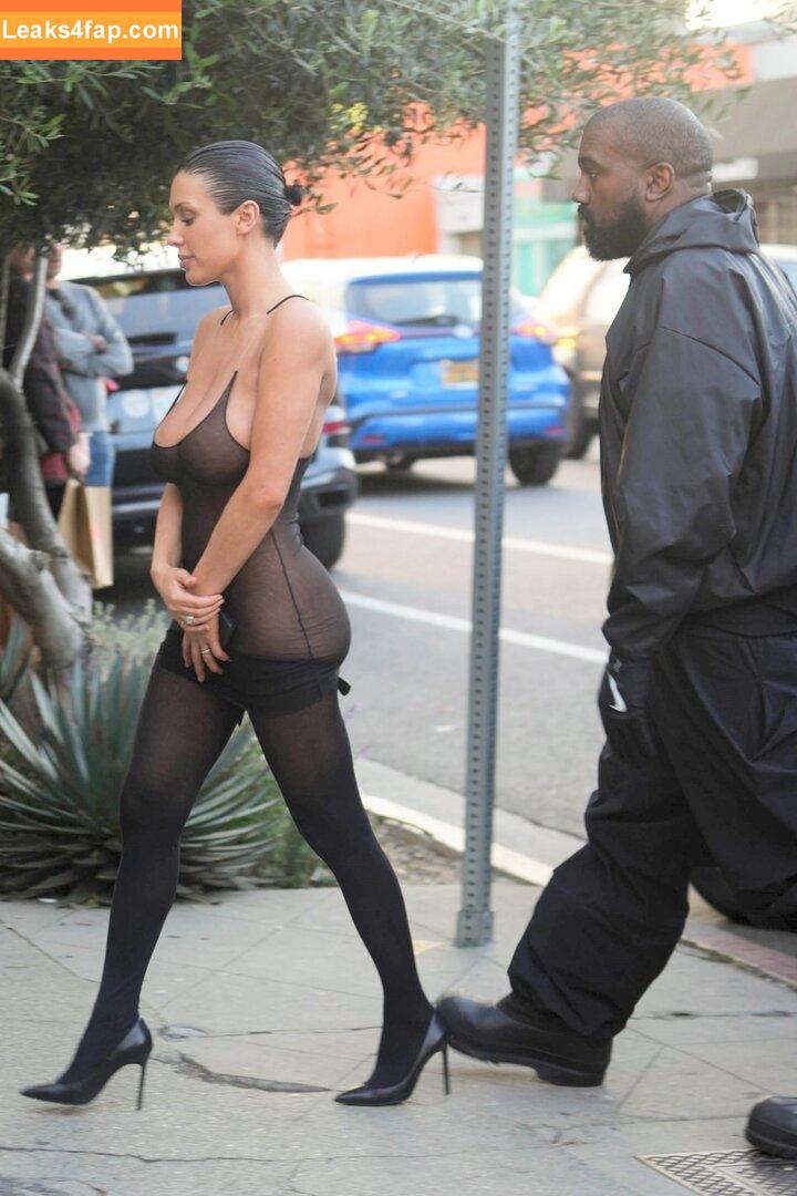 Bianca Censori / bianca.censori_official / biancacensori_official слитое фото фото #0766