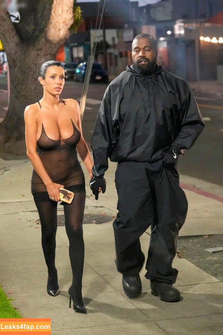 Bianca Censori / bianca.censori_official / biancacensori_official слитое фото фото #0770