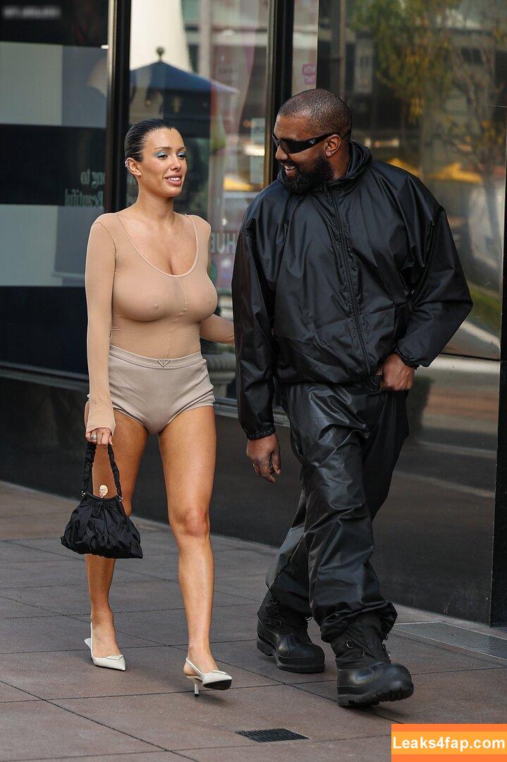 Bianca Censori / bianca.censori_official / biancacensori_official слитое фото фото #0773