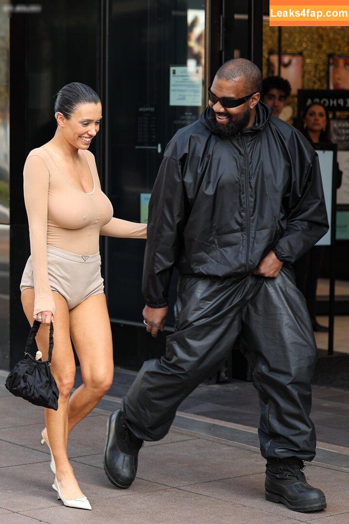 Bianca Censori / bianca.censori_official / biancacensori_official слитое фото фото #0778