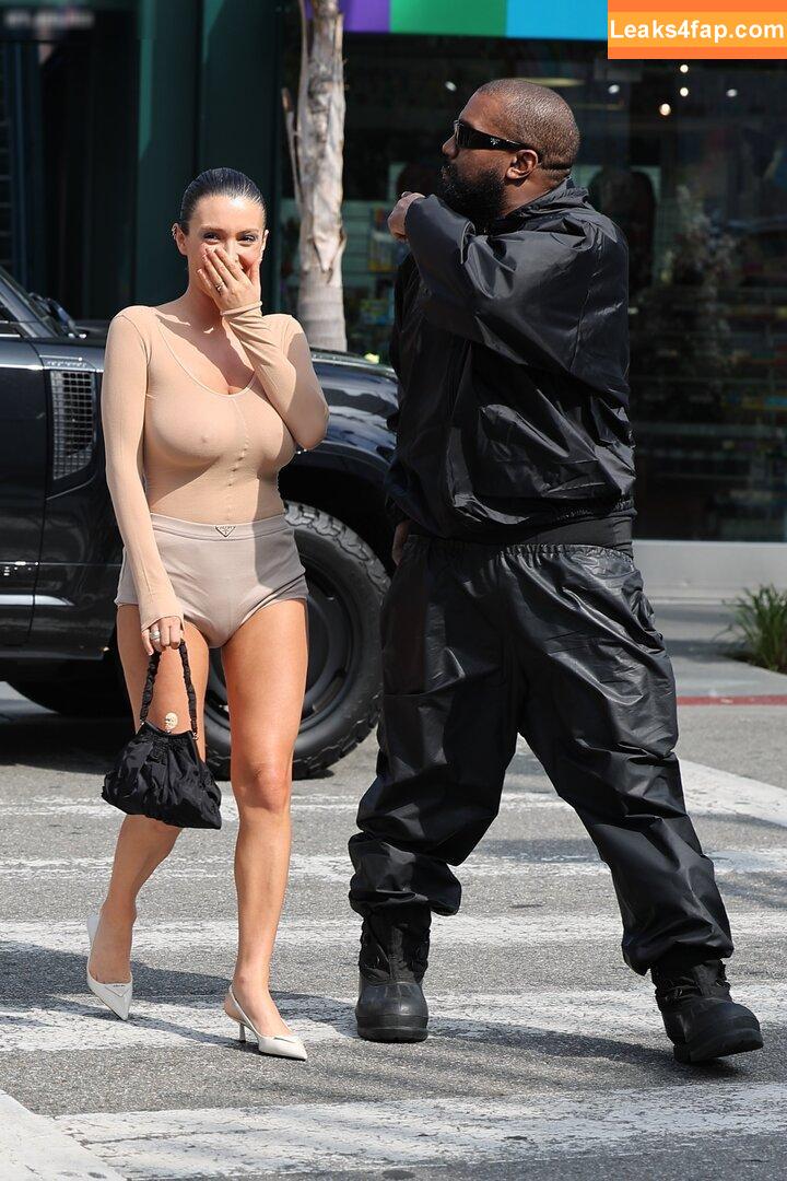 Bianca Censori / bianca.censori_official / biancacensori_official слитое фото фото #0780