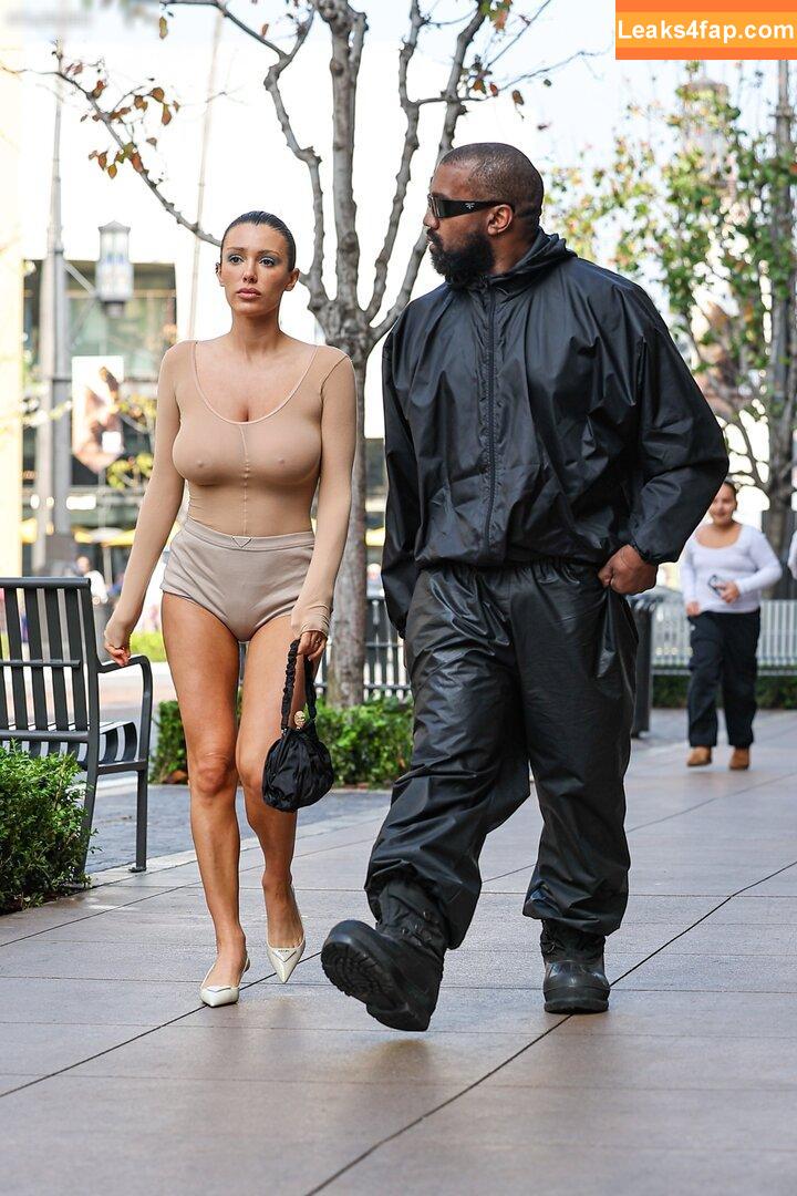 Bianca Censori / bianca.censori_official / biancacensori_official слитое фото фото #0781