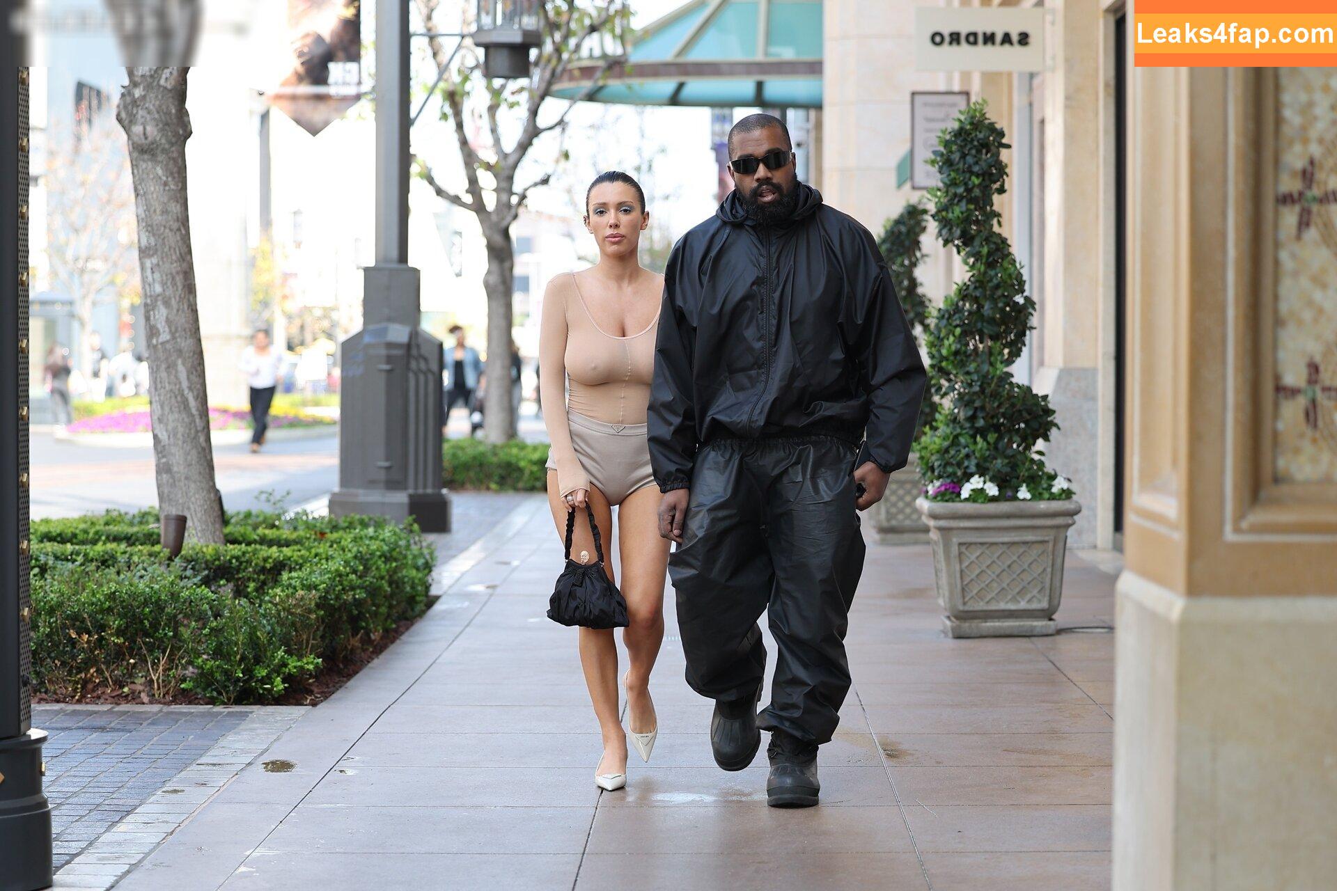 Bianca Censori / bianca.censori_official / biancacensori_official слитое фото фото #0788