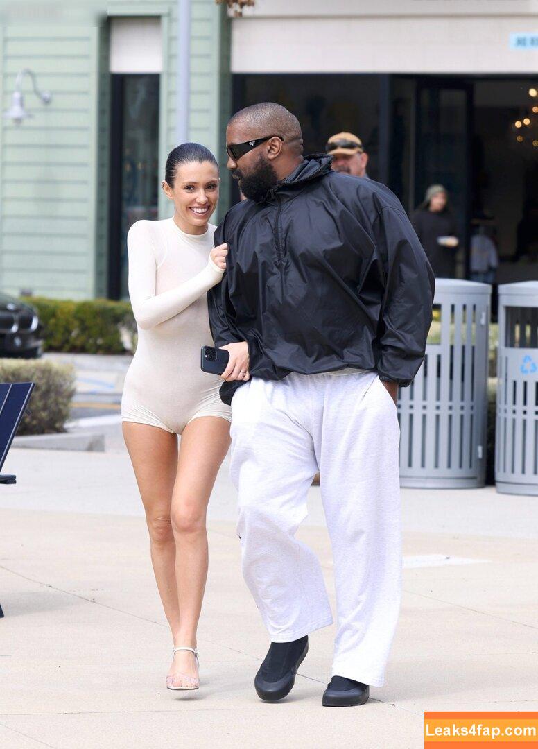 Bianca Censori / bianca.censori_official / biancacensori_official слитое фото фото #0830