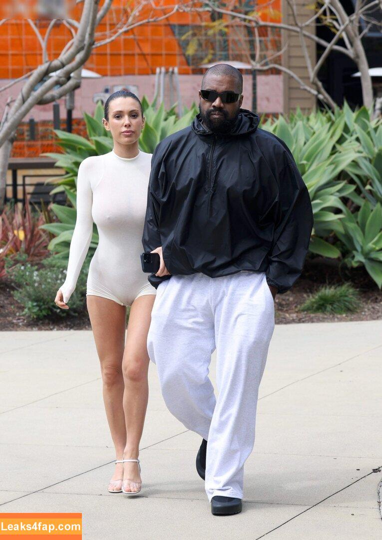 Bianca Censori / bianca.censori_official / biancacensori_official слитое фото фото #0832