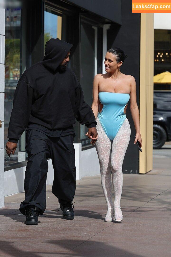 Bianca Censori / bianca.censori_official / biancacensori_official слитое фото фото #0842