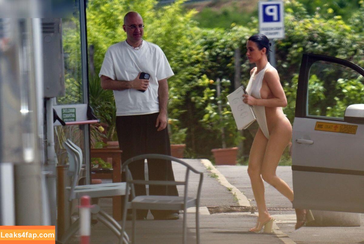 Bianca Censori / bianca.censori_official / biancacensori_official слитое фото фото #0916