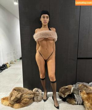 Bianca Censori photo #0083