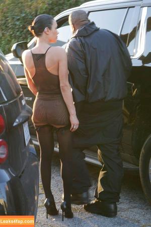 Bianca Censori фото #0250