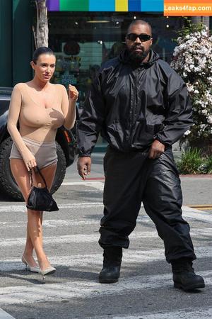 Bianca Censori фото #0286