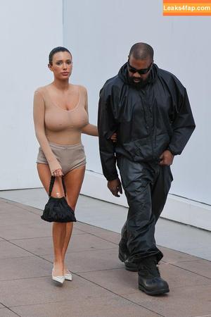 Bianca Censori фото #0289