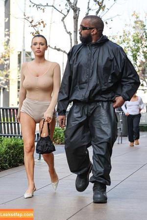 Bianca Censori фото #0306