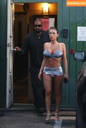 Bianca Censori фото #0334