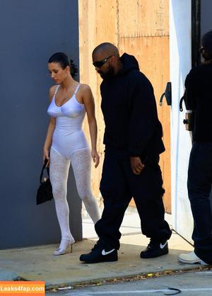 Bianca Censori фото #0357