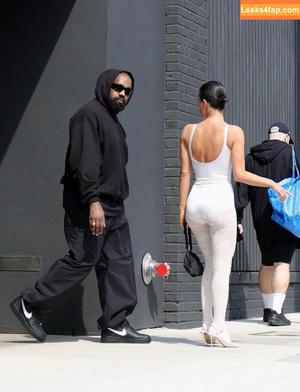 Bianca Censori фото #0359