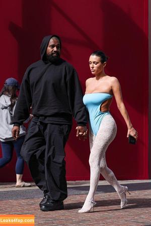 Bianca Censori фото #0379