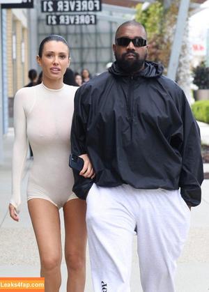 Bianca Censori фото #0394