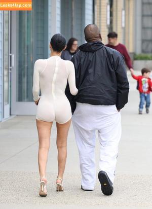 Bianca Censori фото #0397