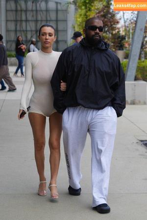 Bianca Censori фото #0440