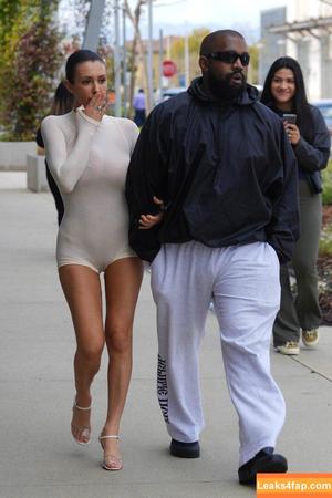 Bianca Censori фото #0445