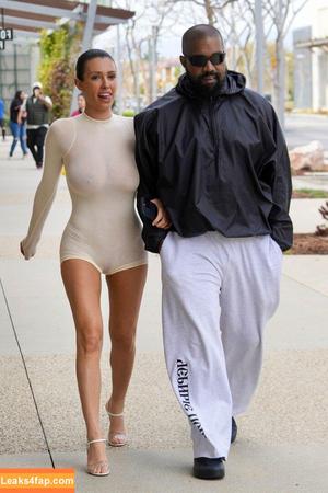 Bianca Censori фото #0451