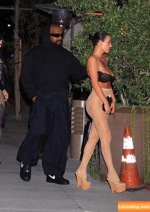 Bianca Censori фото #0458