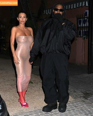 Bianca Censori фото #0469