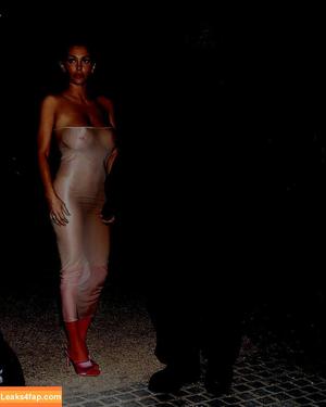 Bianca Censori фото #0472