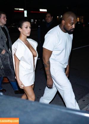 Bianca Censori фото #0486