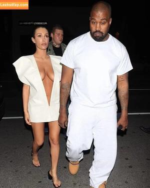 Bianca Censori фото #0508