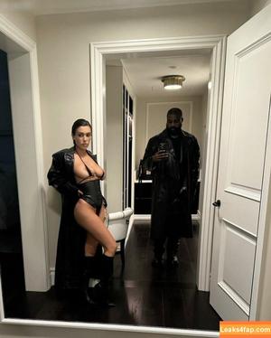 Bianca Censori фото #0596