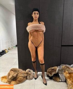 Bianca Censori фото #0597