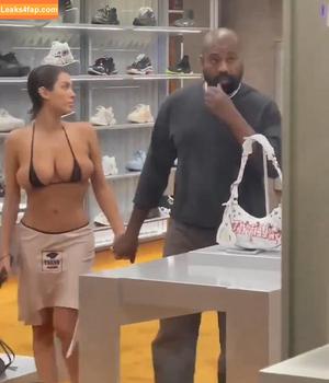 Bianca Censori фото #0599