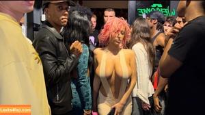 Bianca Censori фото #0681