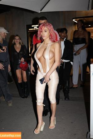 Bianca Censori фото #0718