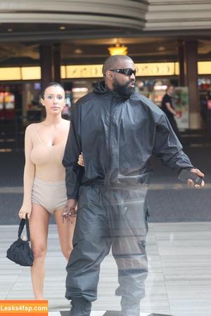 Bianca Censori фото #0787