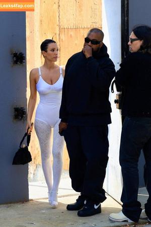 Bianca Censori фото #0810