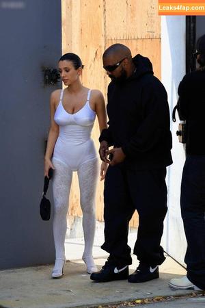 Bianca Censori фото #0811