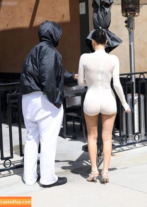 Bianca Censori фото #0817