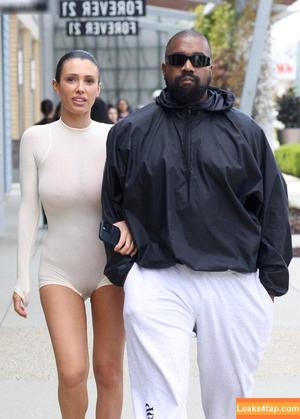 Bianca Censori фото #0821