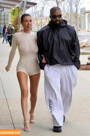 Bianca Censori фото #0824