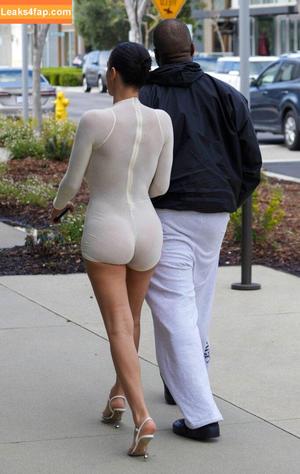 Bianca Censori фото #0826