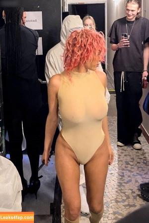 Bianca Censori фото #0972